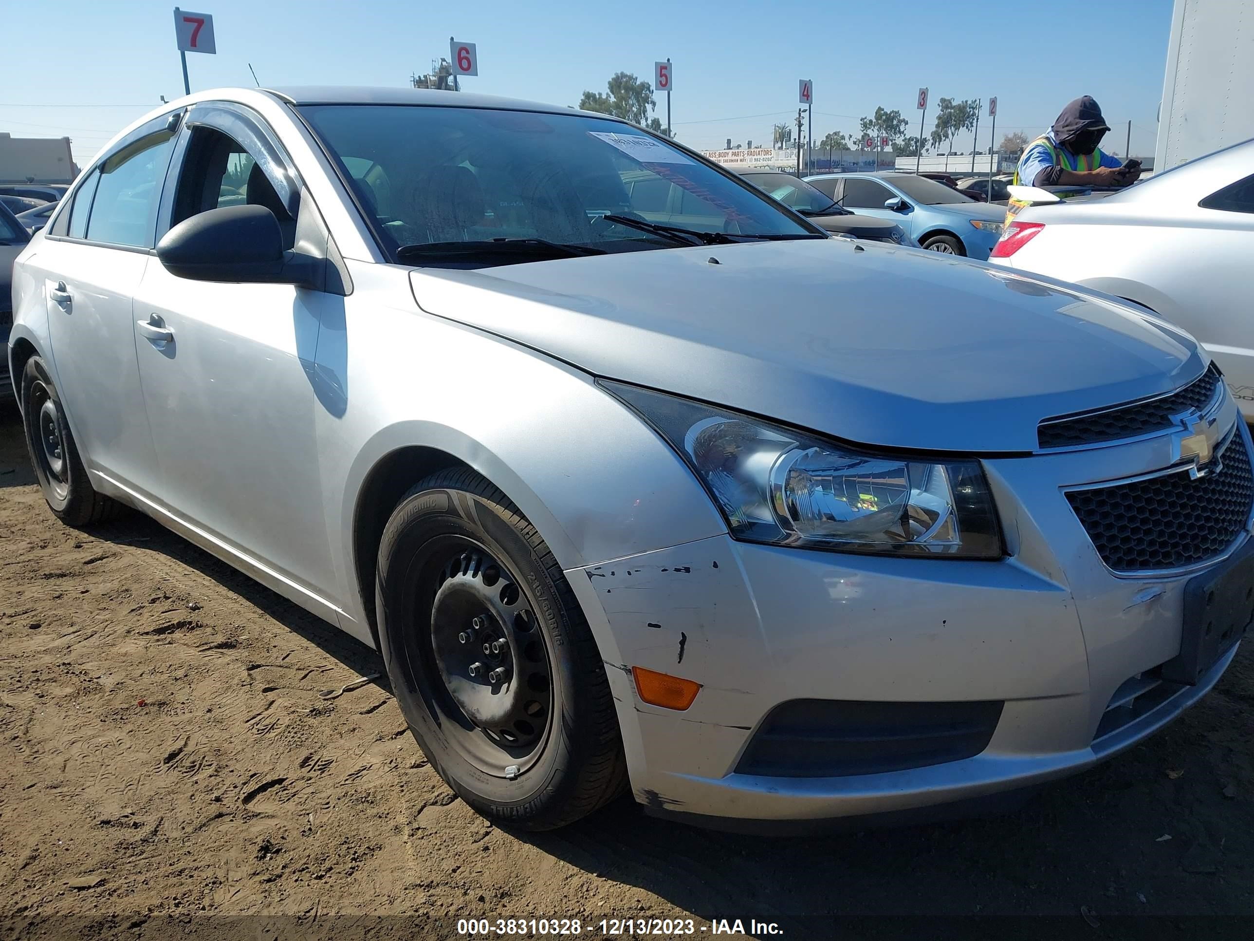 Photo 5 VIN: 1G1PA5SG0E7253667 - CHEVROLET CRUZE 