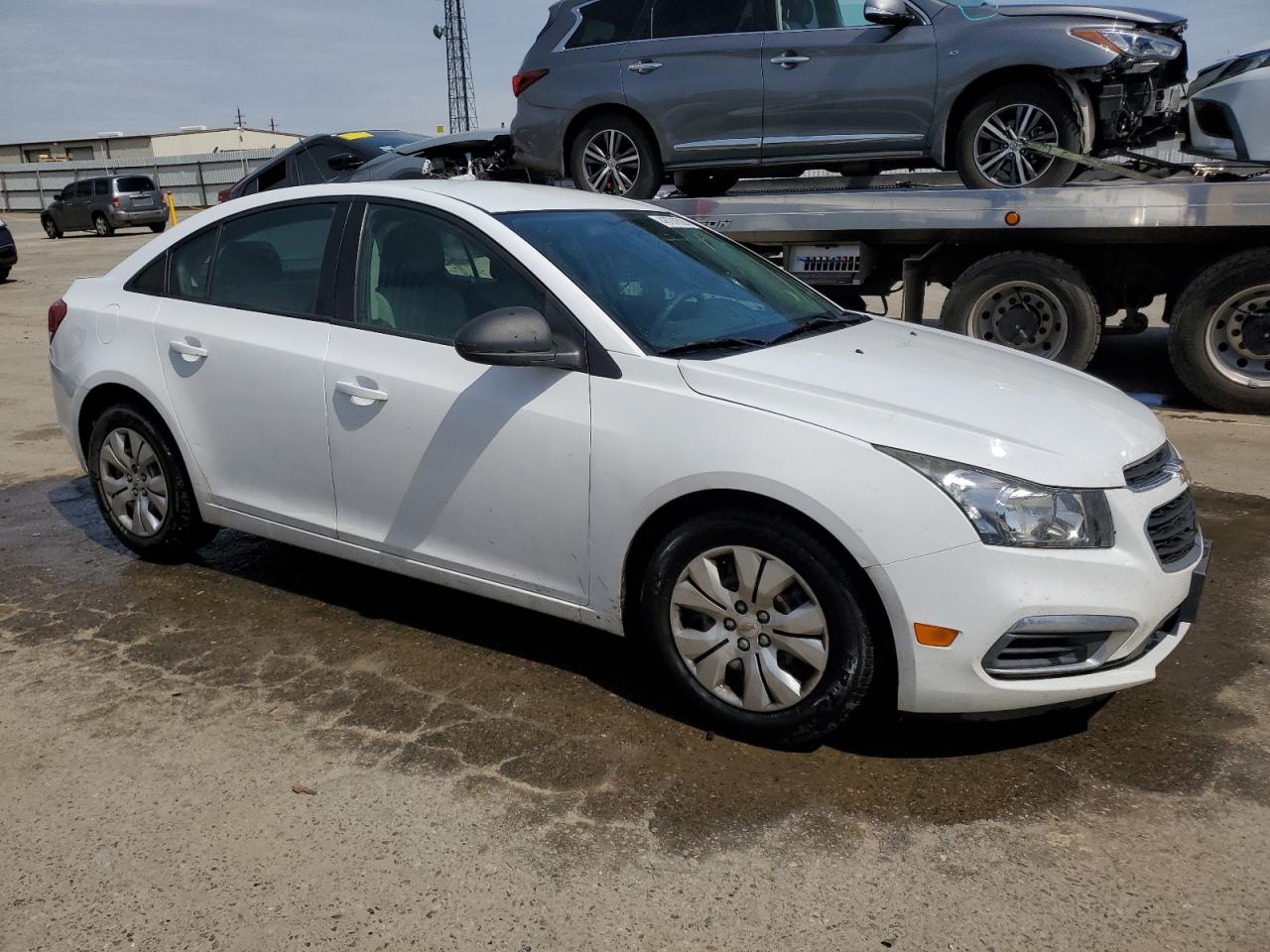 Photo 3 VIN: 1G1PA5SG1F7272360 - CHEVROLET CRUZE 