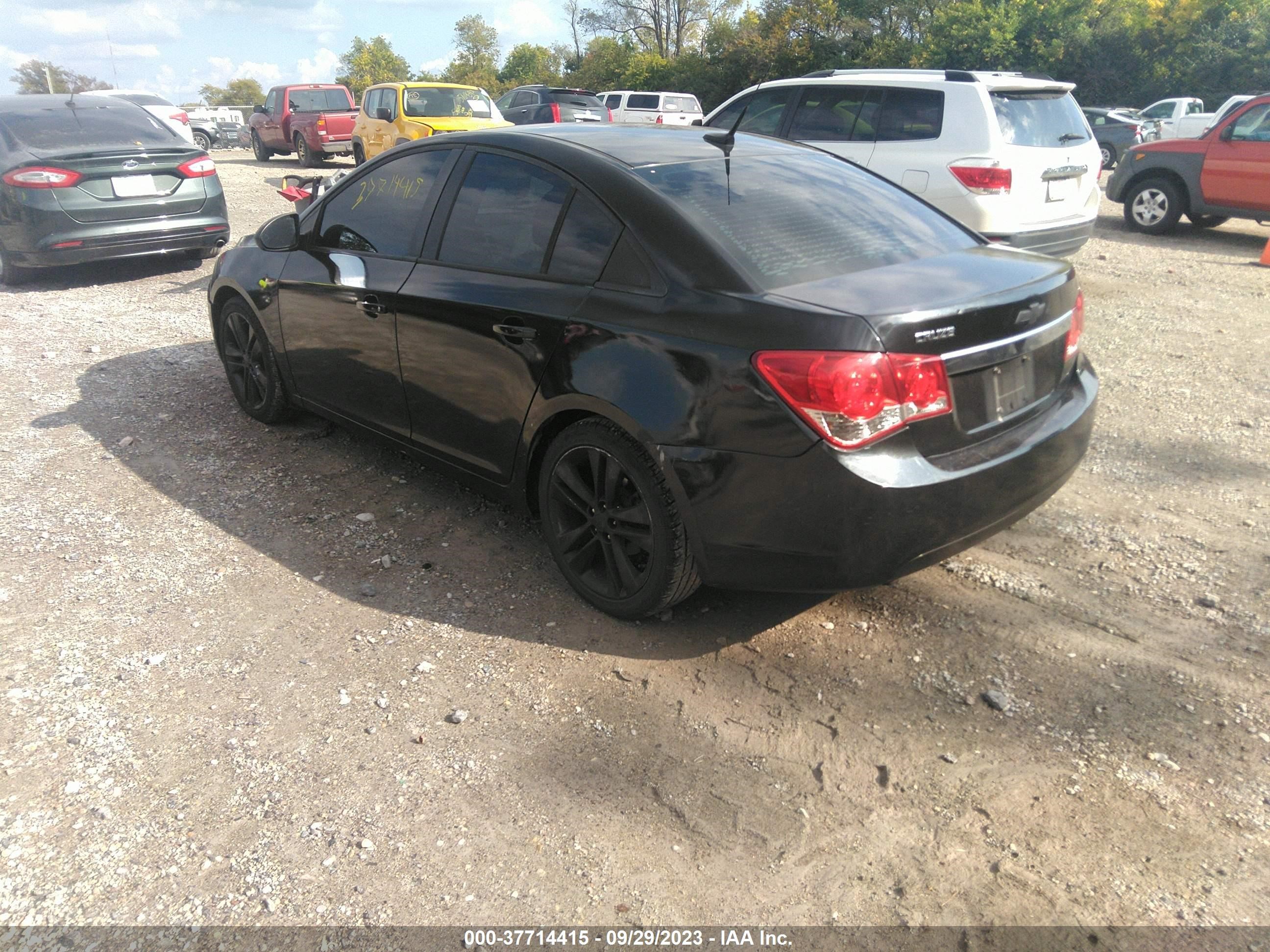 Photo 2 VIN: 1G1PA5SG5E7192042 - CHEVROLET CRUZE 