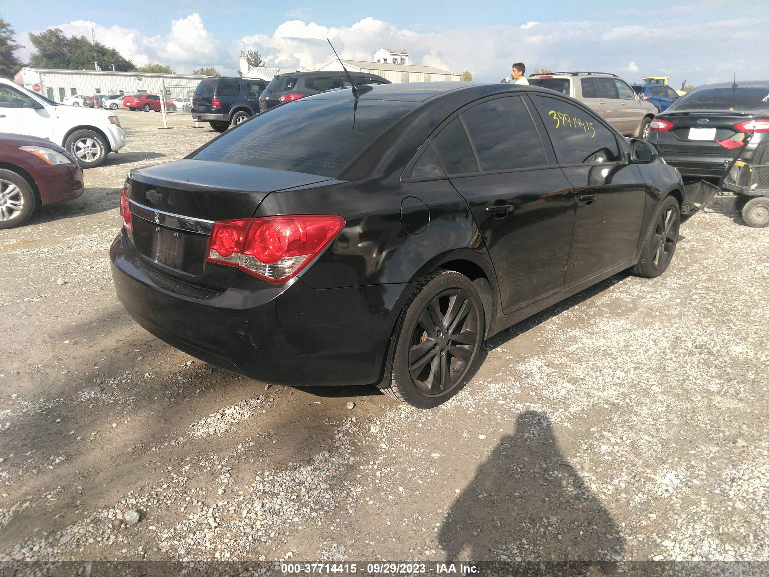 Photo 3 VIN: 1G1PA5SG5E7192042 - CHEVROLET CRUZE 