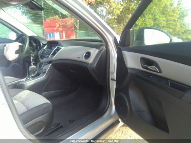 Photo 4 VIN: 1G1PA5SG8E7273357 - CHEVROLET CRUZE 