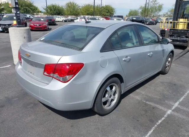 Photo 3 VIN: 1G1PA5SG9E7154829 - CHEVROLET CRUZE 