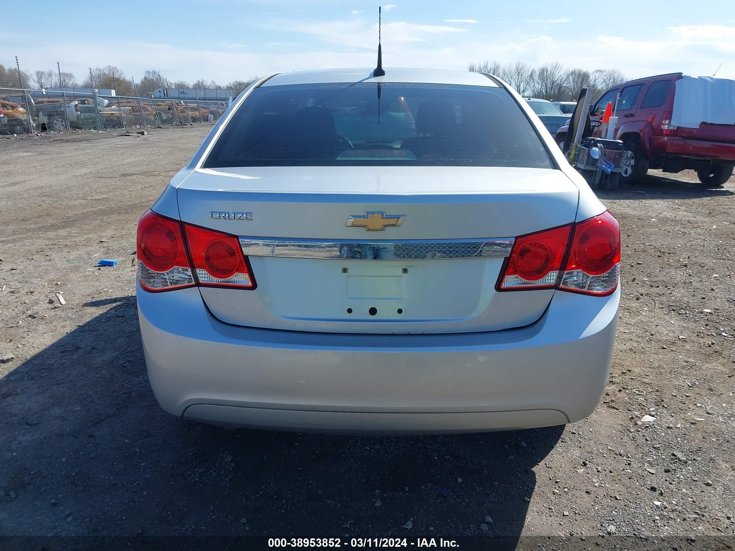 Photo 15 VIN: 1G1PA5SH0E7138589 - CHEVROLET CRUZE 