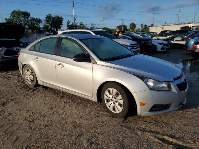 Photo 3 VIN: 1G1PA5SH0E7228440 - CHEVROLET CRUZE LS 