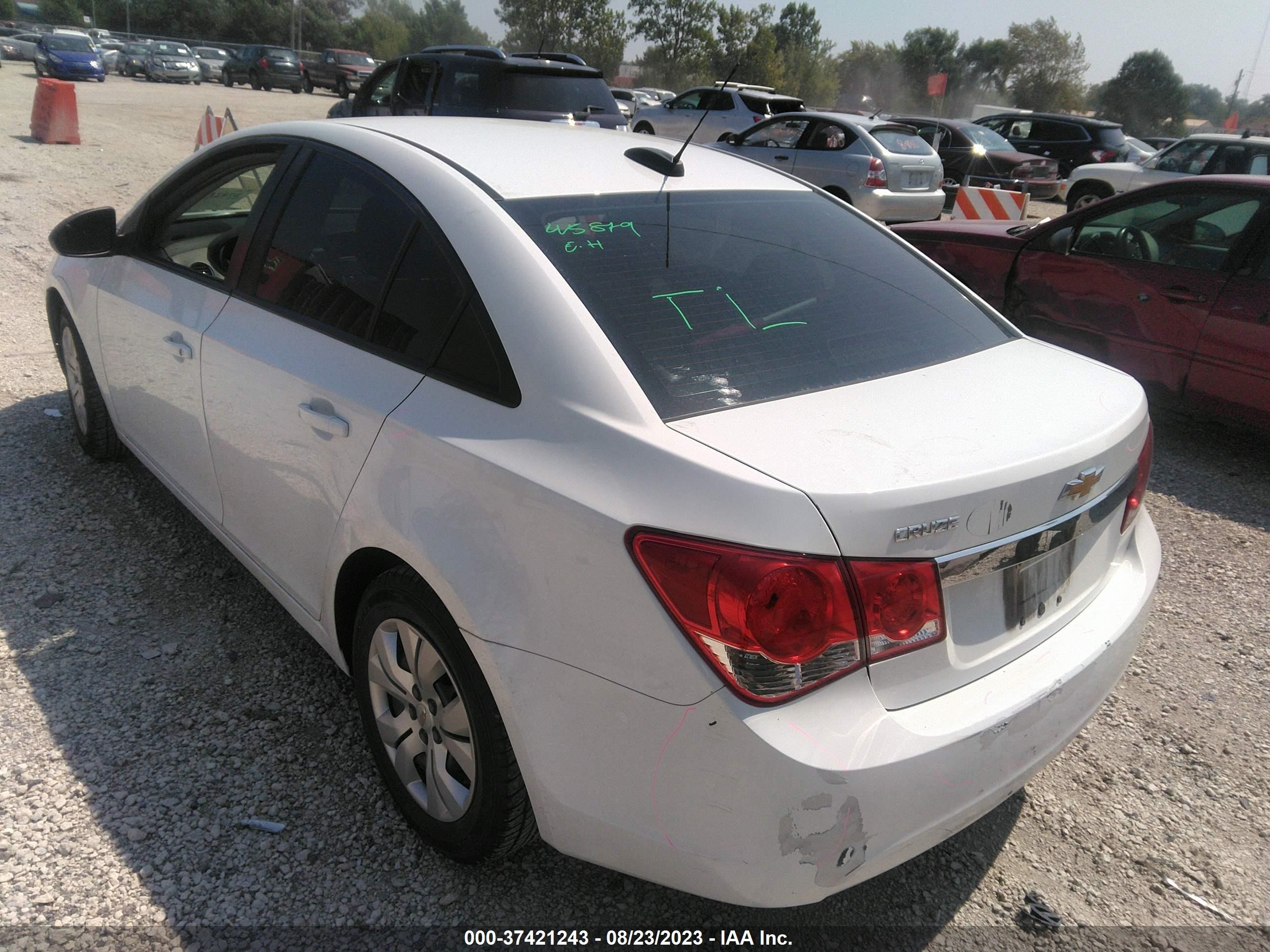 Photo 2 VIN: 1G1PA5SH0F7148346 - CHEVROLET CRUZE 