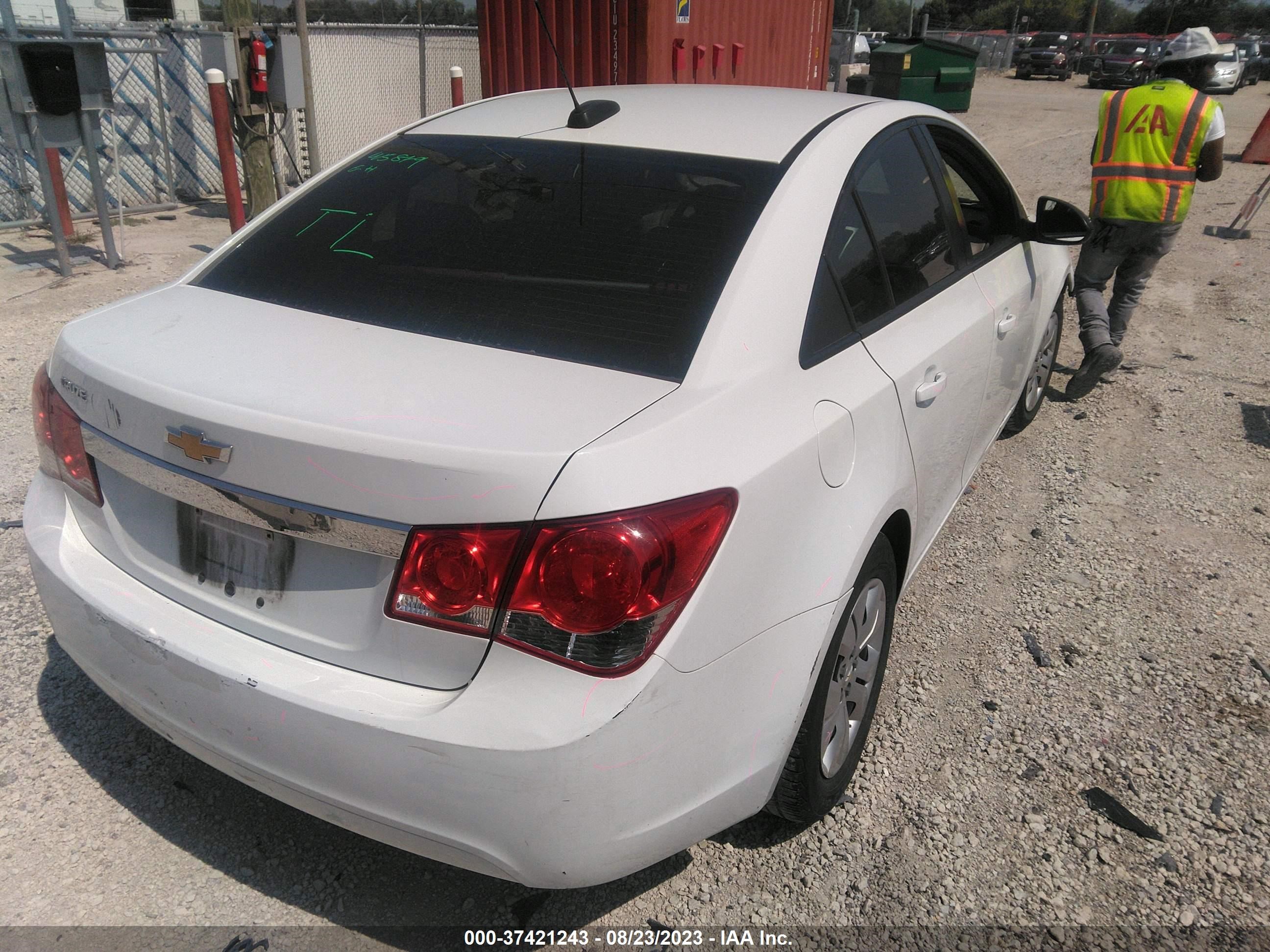 Photo 3 VIN: 1G1PA5SH0F7148346 - CHEVROLET CRUZE 