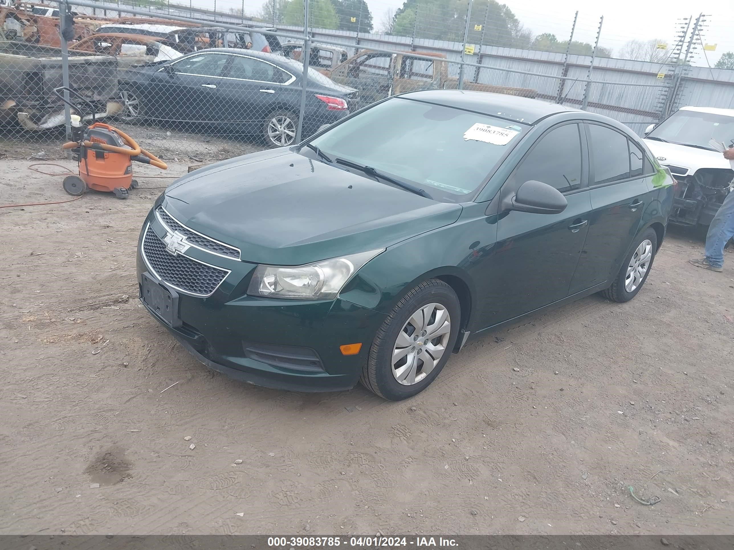 Photo 1 VIN: 1G1PA5SH2E7208397 - CHEVROLET CRUZE 