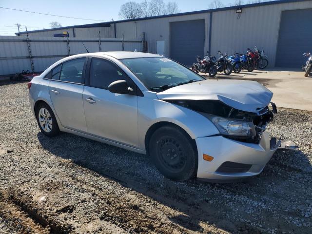 Photo 3 VIN: 1G1PA5SH5E7467031 - CHEVROLET CRUZE 