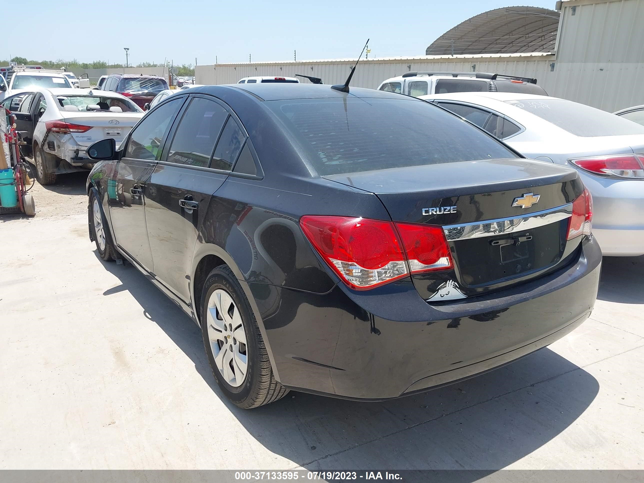 Photo 2 VIN: 1G1PA5SH5E7486534 - CHEVROLET CRUZE 