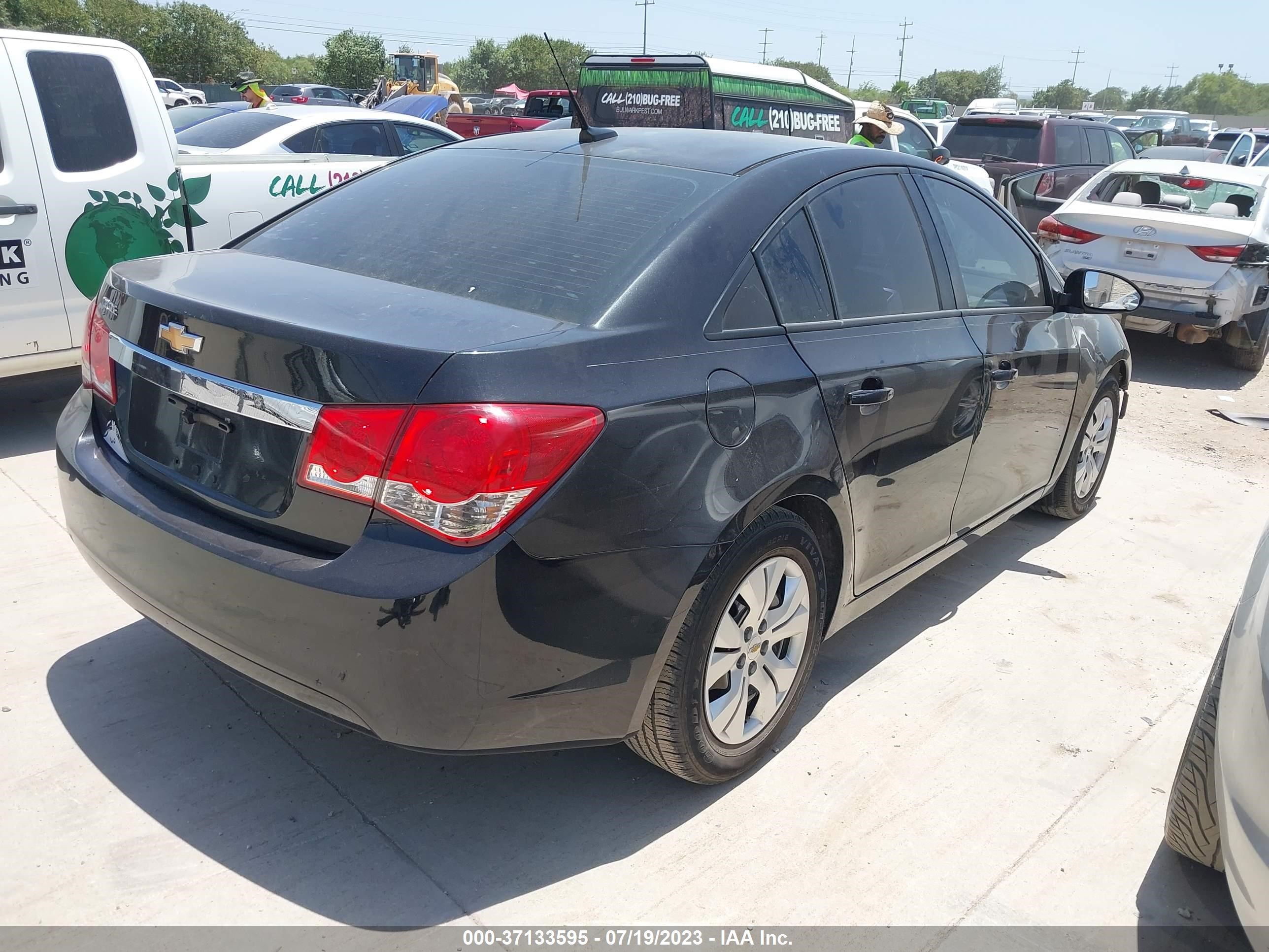 Photo 3 VIN: 1G1PA5SH5E7486534 - CHEVROLET CRUZE 