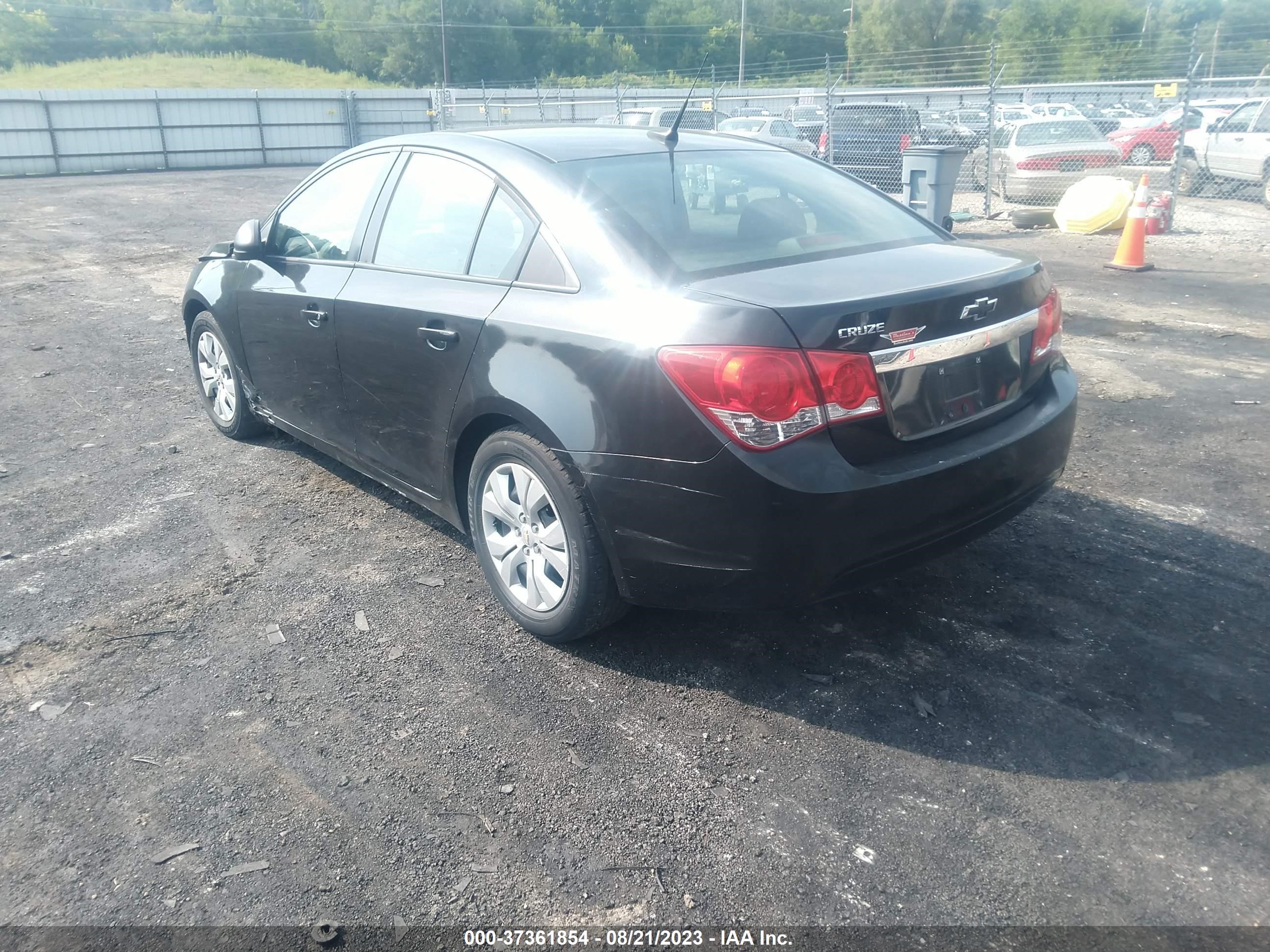 Photo 2 VIN: 1G1PA5SH7E7329099 - CHEVROLET CRUZE 