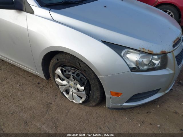 Photo 5 VIN: 1G1PA5SH8E7142289 - CHEVROLET CRUZE 