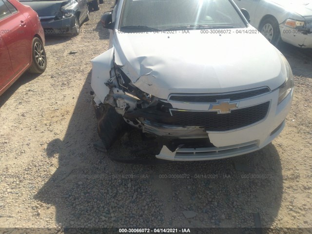 Photo 5 VIN: 1G1PA5SH9D7310813 - CHEVROLET CRUZE 