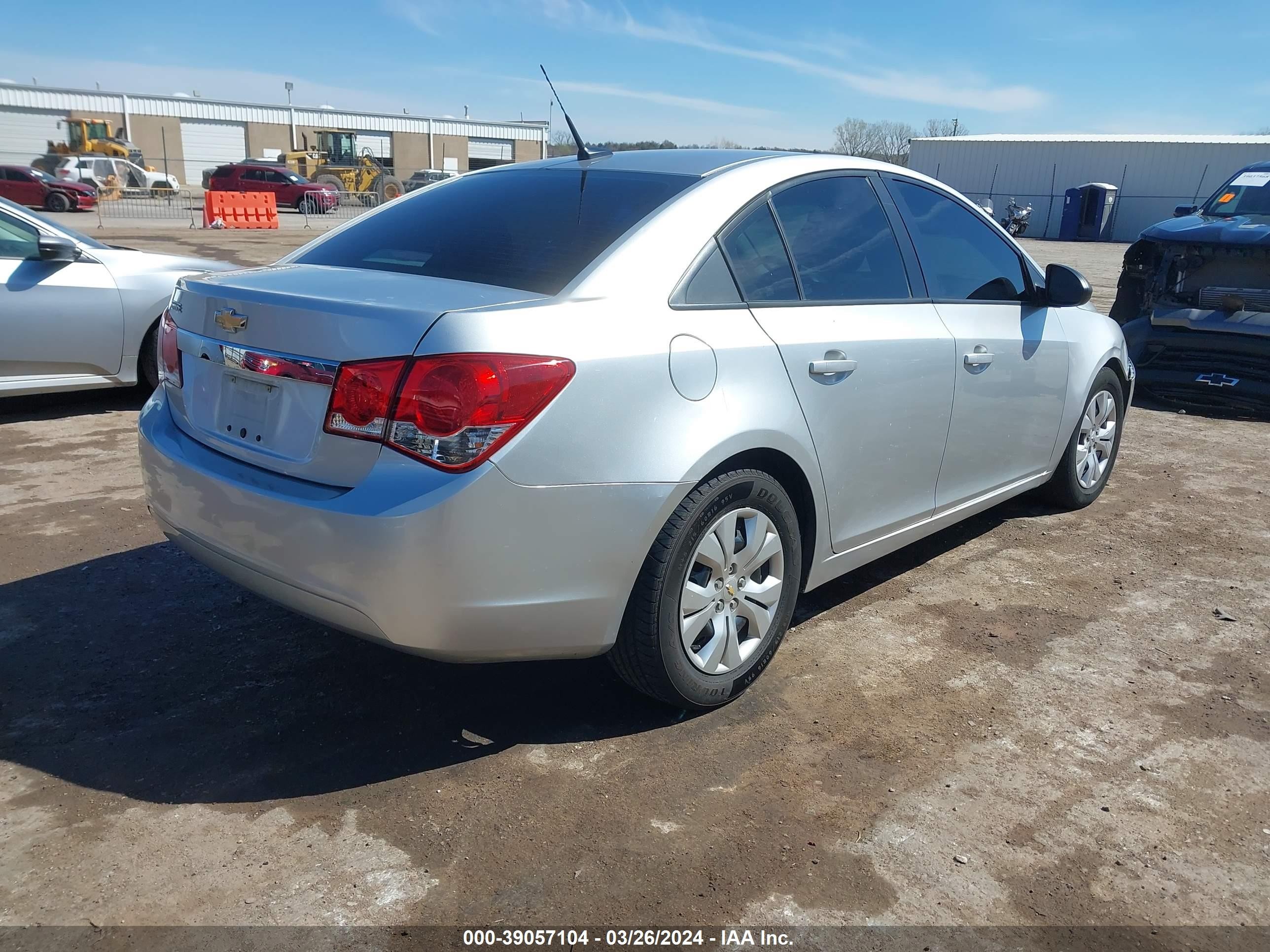 Photo 3 VIN: 1G1PA5SH9E7256916 - CHEVROLET CRUZE 