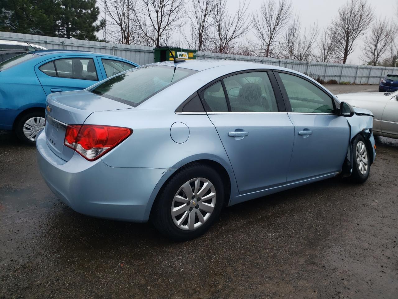 Photo 2 VIN: 1G1PA5SHXB7204089 - CHEVROLET CRUZE 