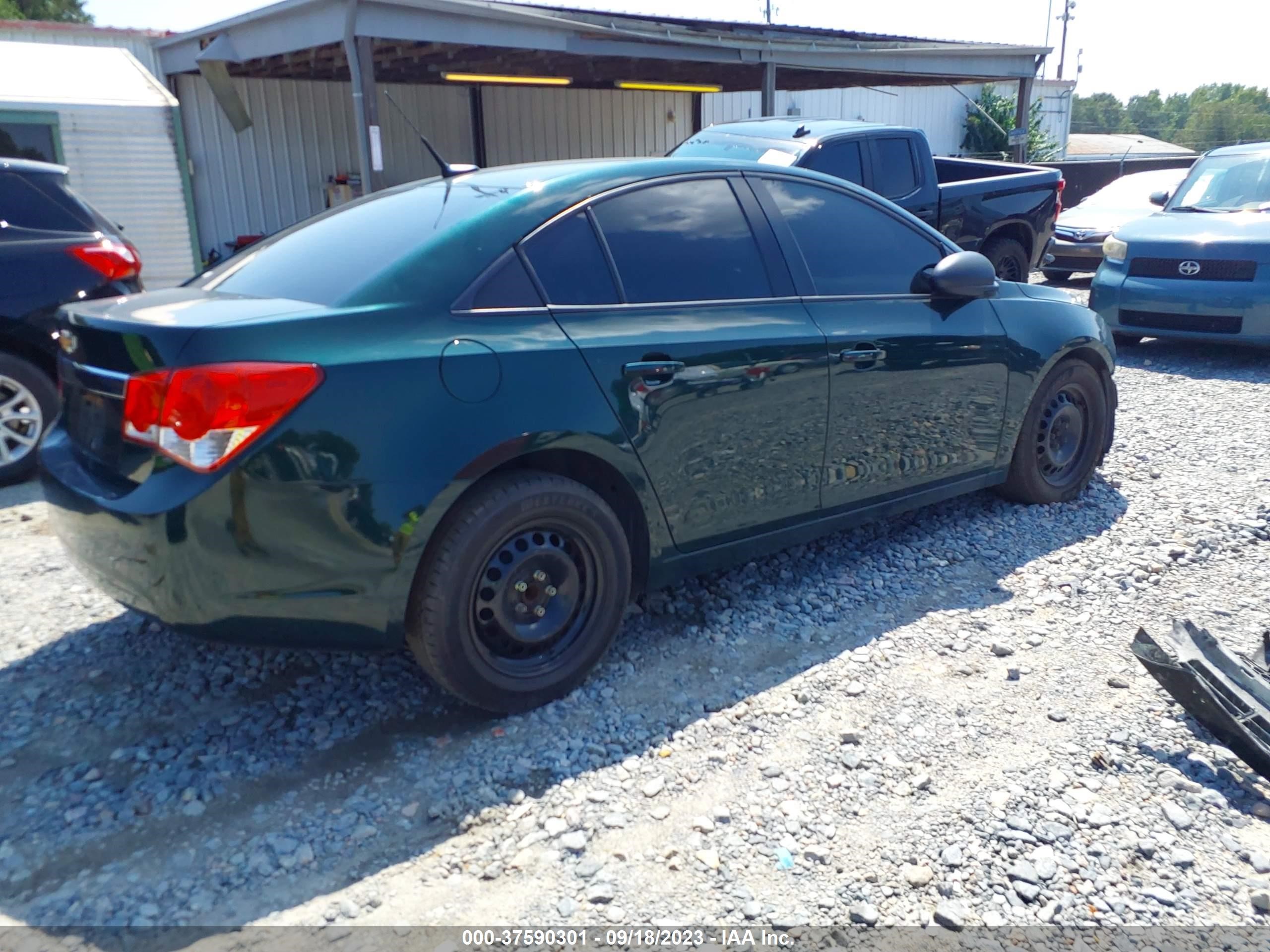 Photo 3 VIN: 1G1PA5SHXE7123842 - CHEVROLET CRUZE 