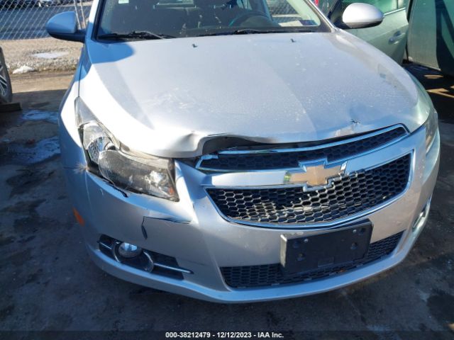 Photo 5 VIN: 1G1PC5SB0E7102908 - CHEVROLET CRUZE 