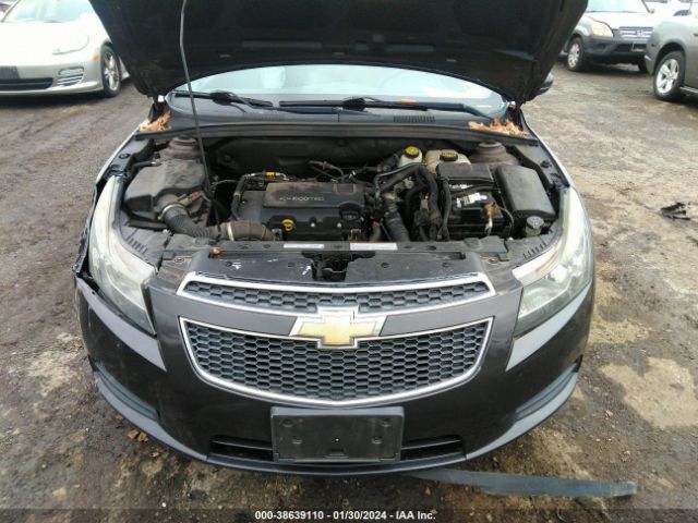 Photo 9 VIN: 1G1PC5SB0E7143085 - CHEVROLET CRUZE 