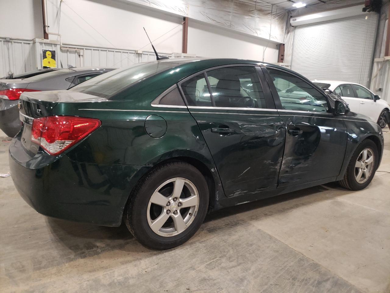 Photo 2 VIN: 1G1PC5SB0E7153907 - CHEVROLET CRUZE 