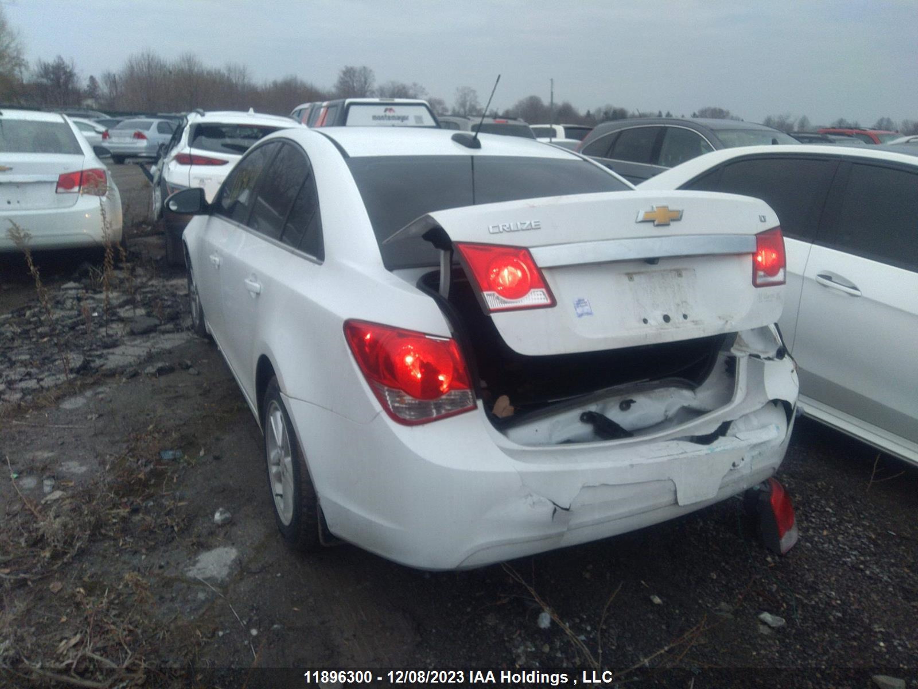 Photo 2 VIN: 1G1PC5SB0F7165587 - CHEVROLET CRUZE 