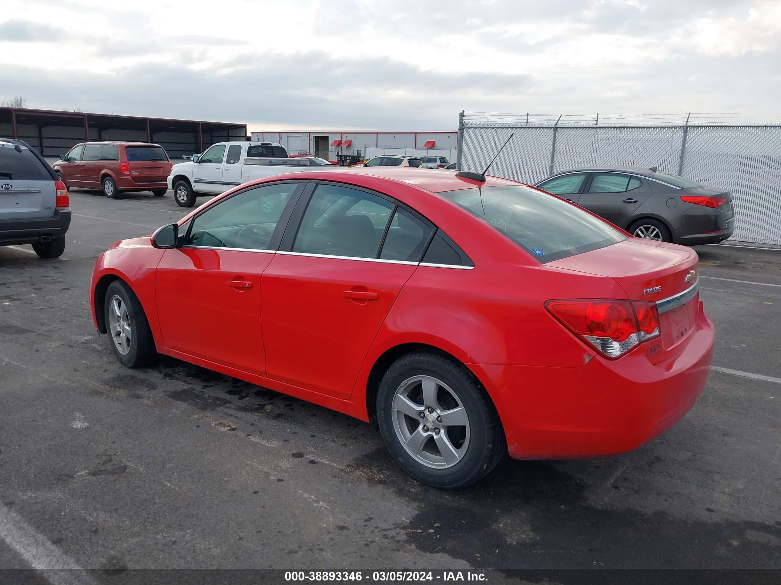 Photo 2 VIN: 1G1PC5SB0F7217137 - CHEVROLET CRUZE 