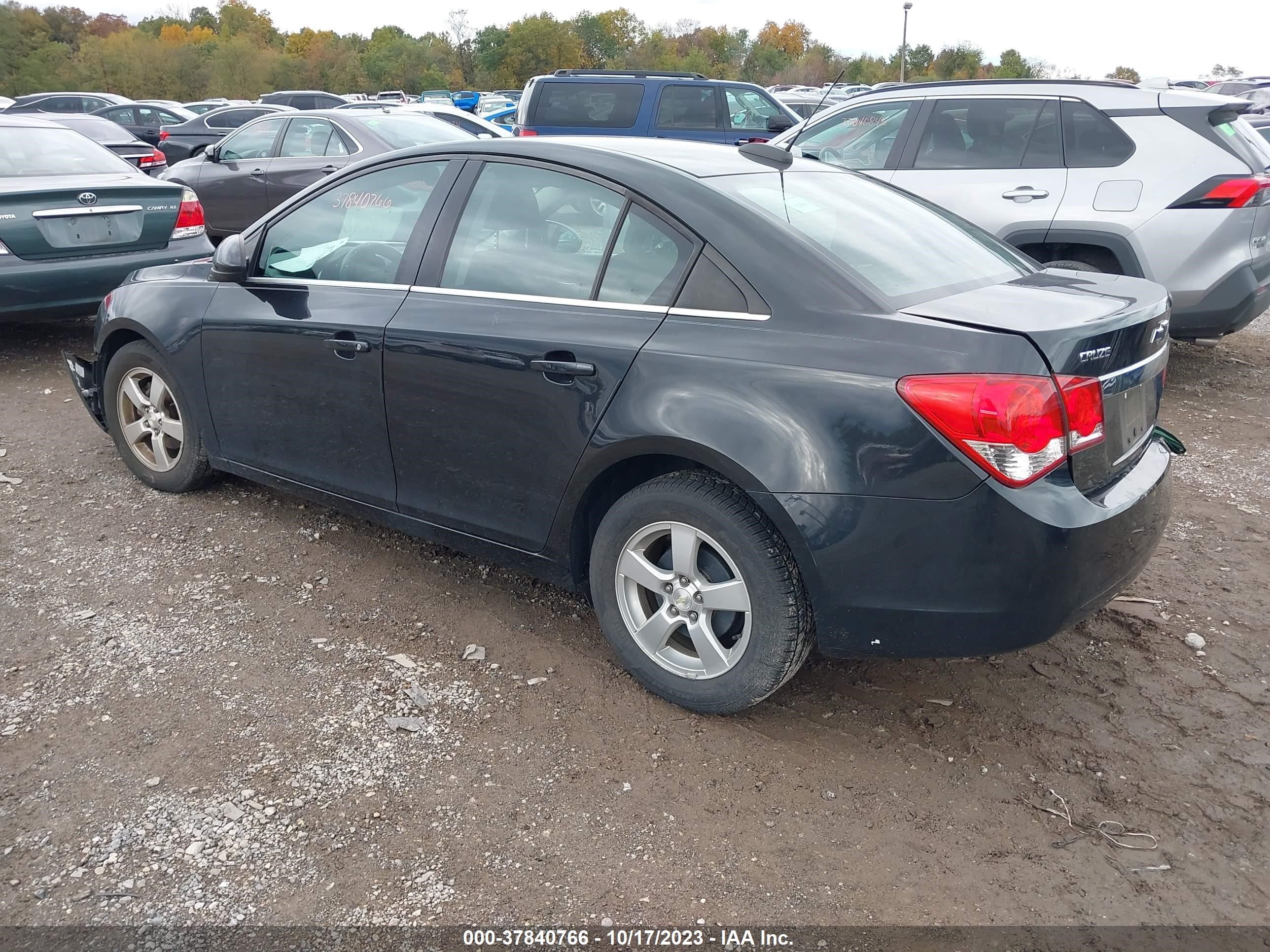 Photo 2 VIN: 1G1PC5SB0F7246265 - CHEVROLET CRUZE 