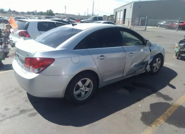 Photo 3 VIN: 1G1PC5SB1E7186804 - CHEVROLET CRUZE 