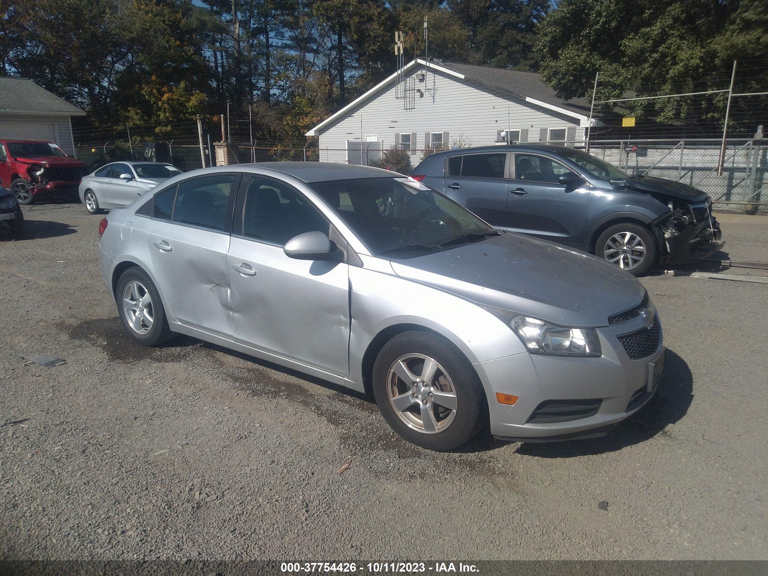 Photo 0 VIN: 1G1PC5SB1E7205495 - CHEVROLET CRUZE 