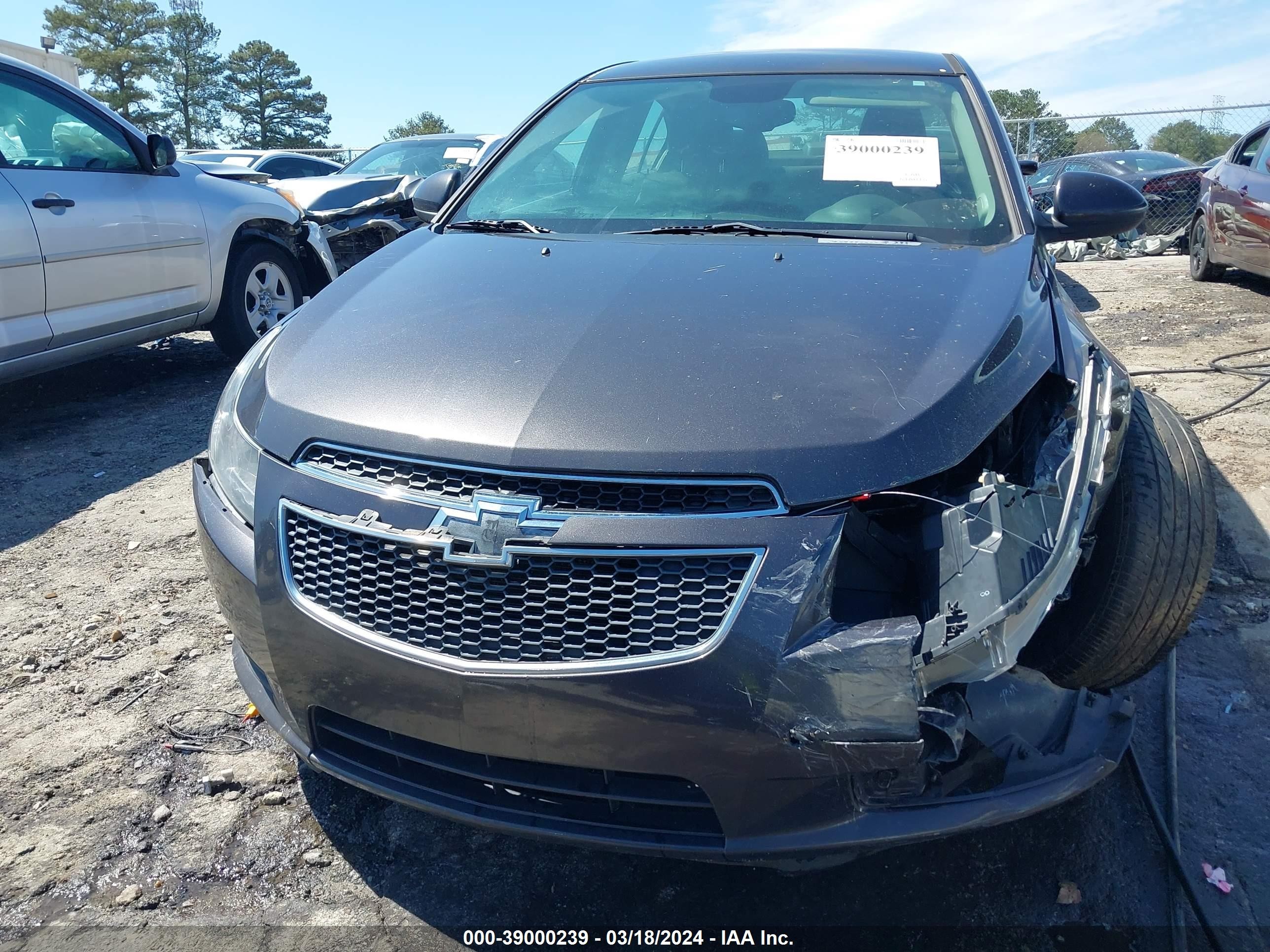 Photo 16 VIN: 1G1PC5SB1E7238691 - CHEVROLET CRUZE 