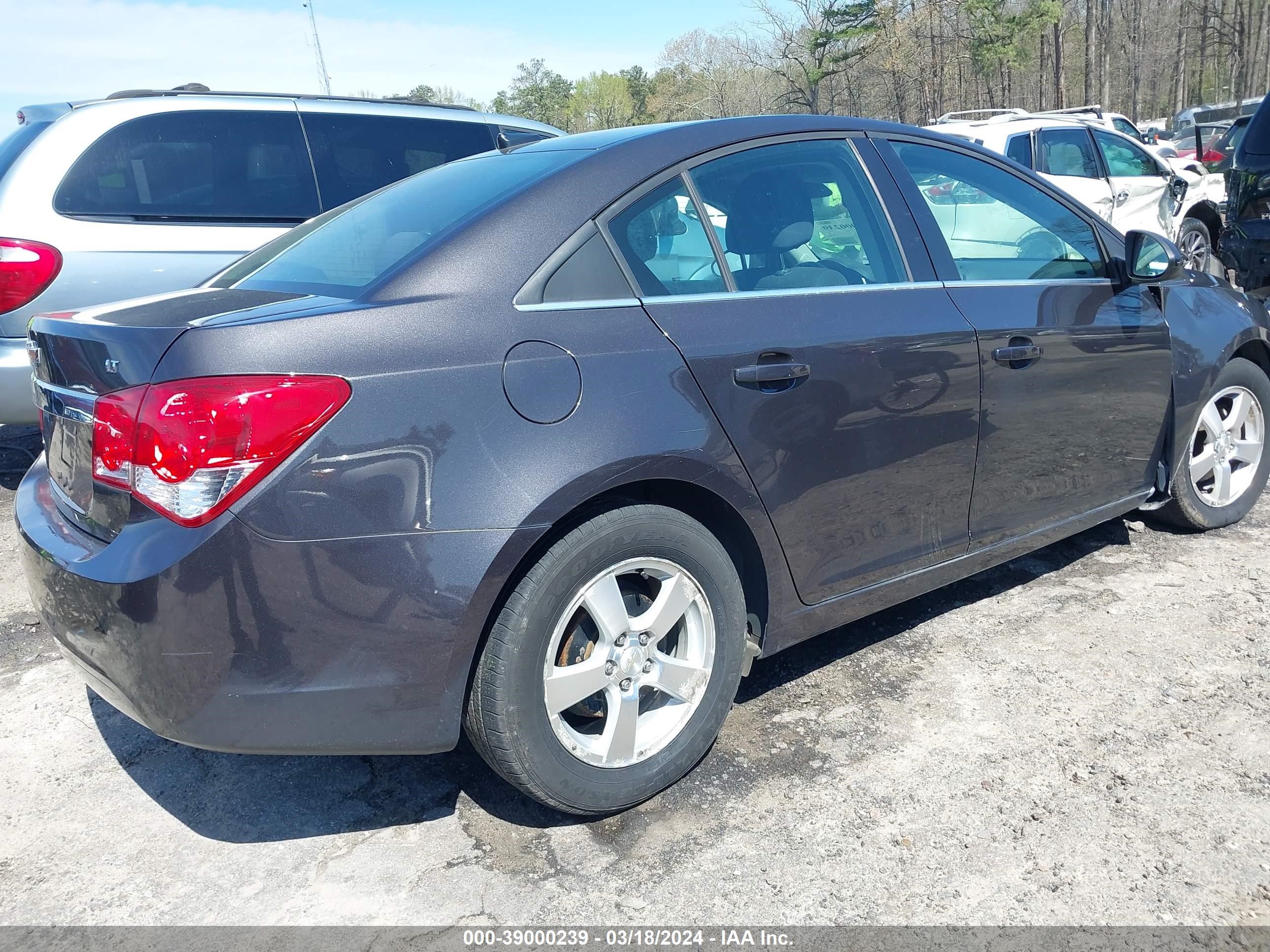 Photo 17 VIN: 1G1PC5SB1E7238691 - CHEVROLET CRUZE 