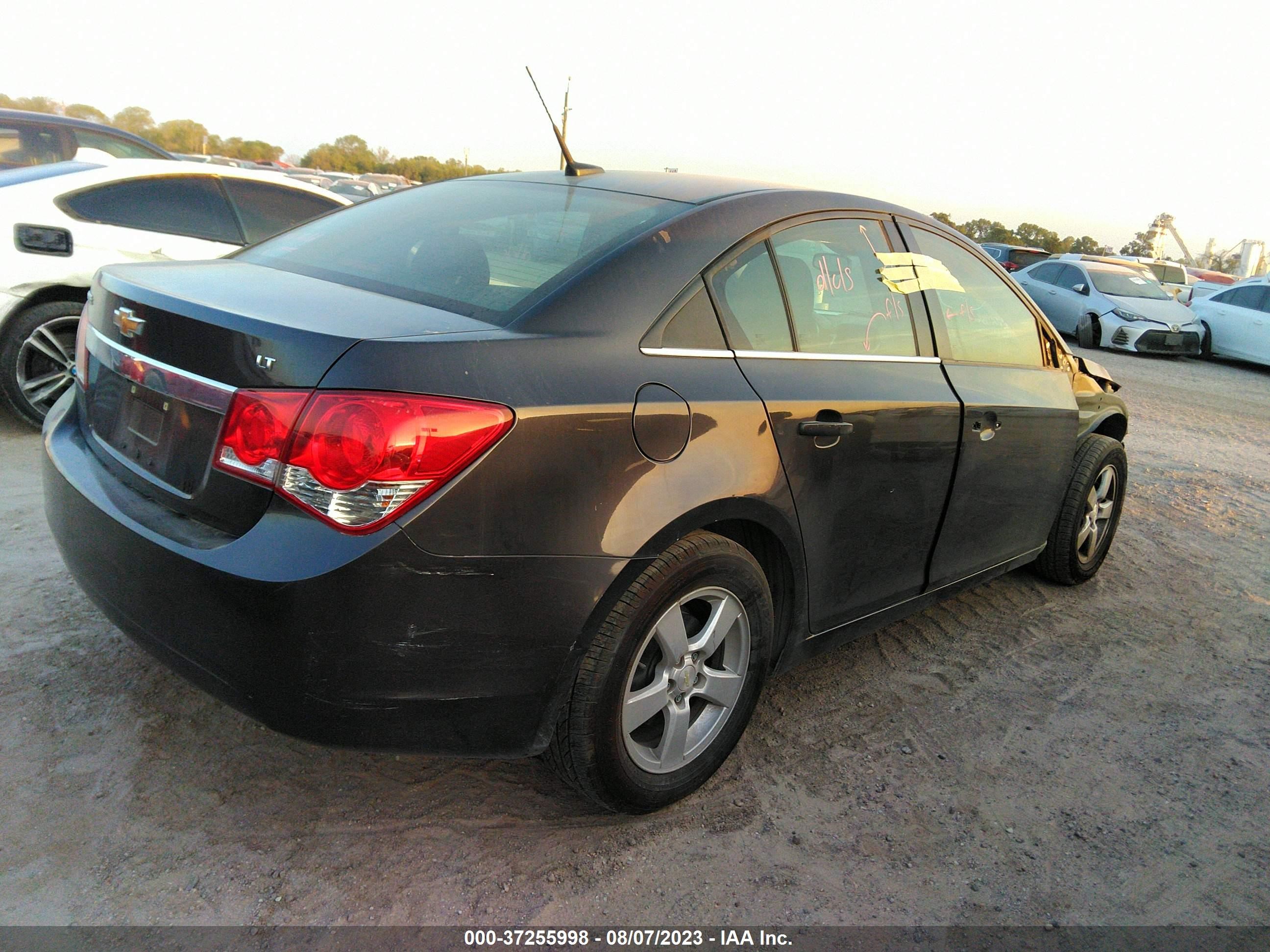 Photo 3 VIN: 1G1PC5SB1E7451768 - CHEVROLET CRUZE 