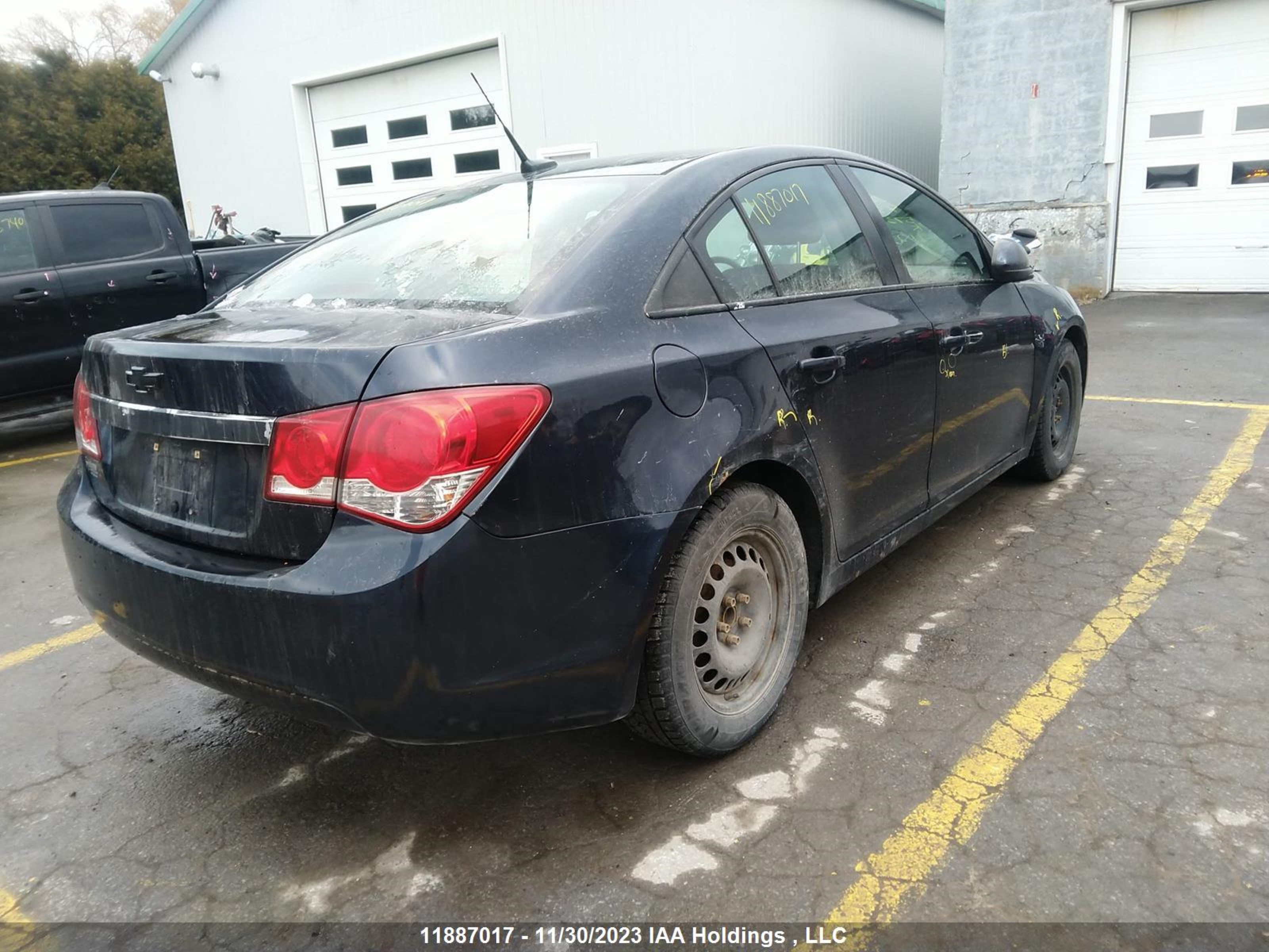 Photo 3 VIN: 1G1PC5SB1E7457568 - CHEVROLET CRUZE 