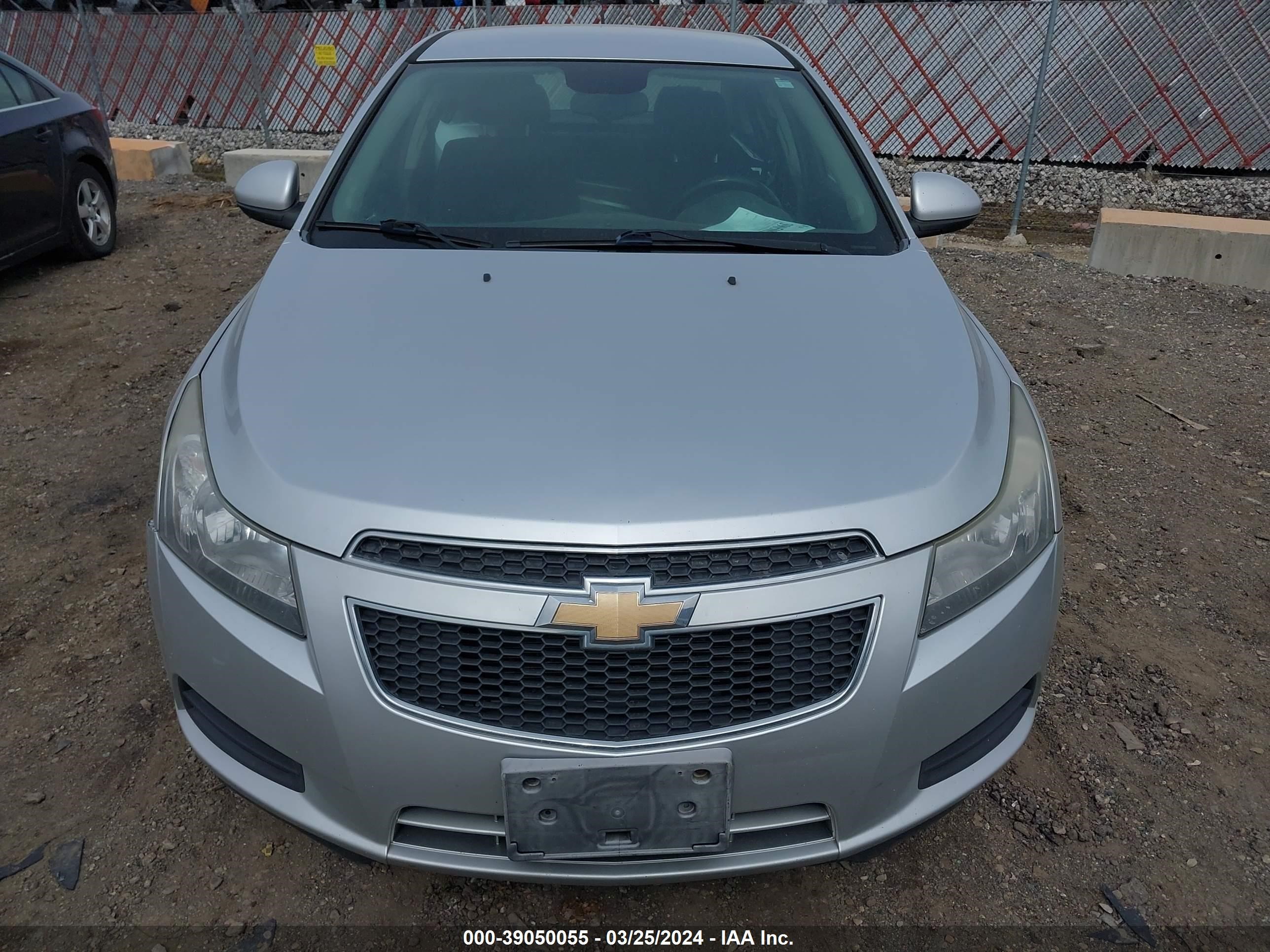 Photo 11 VIN: 1G1PC5SB2D7143202 - CHEVROLET CRUZE 