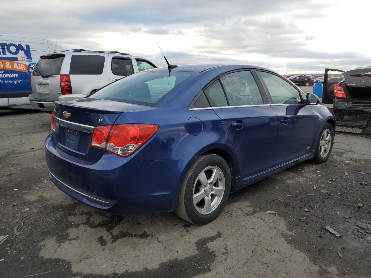 Photo 2 VIN: 1G1PC5SB2D7168617 - CHEVROLET CRUZE 