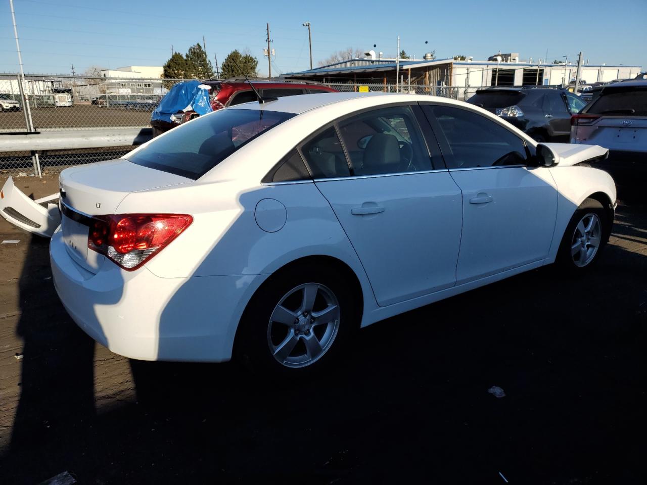 Photo 2 VIN: 1G1PC5SB2E7206560 - CHEVROLET CRUZE 