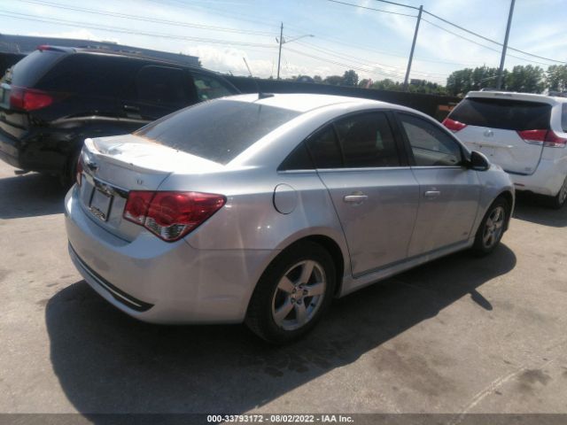 Photo 3 VIN: 1G1PC5SB2E7304570 - CHEVROLET CRUZE 