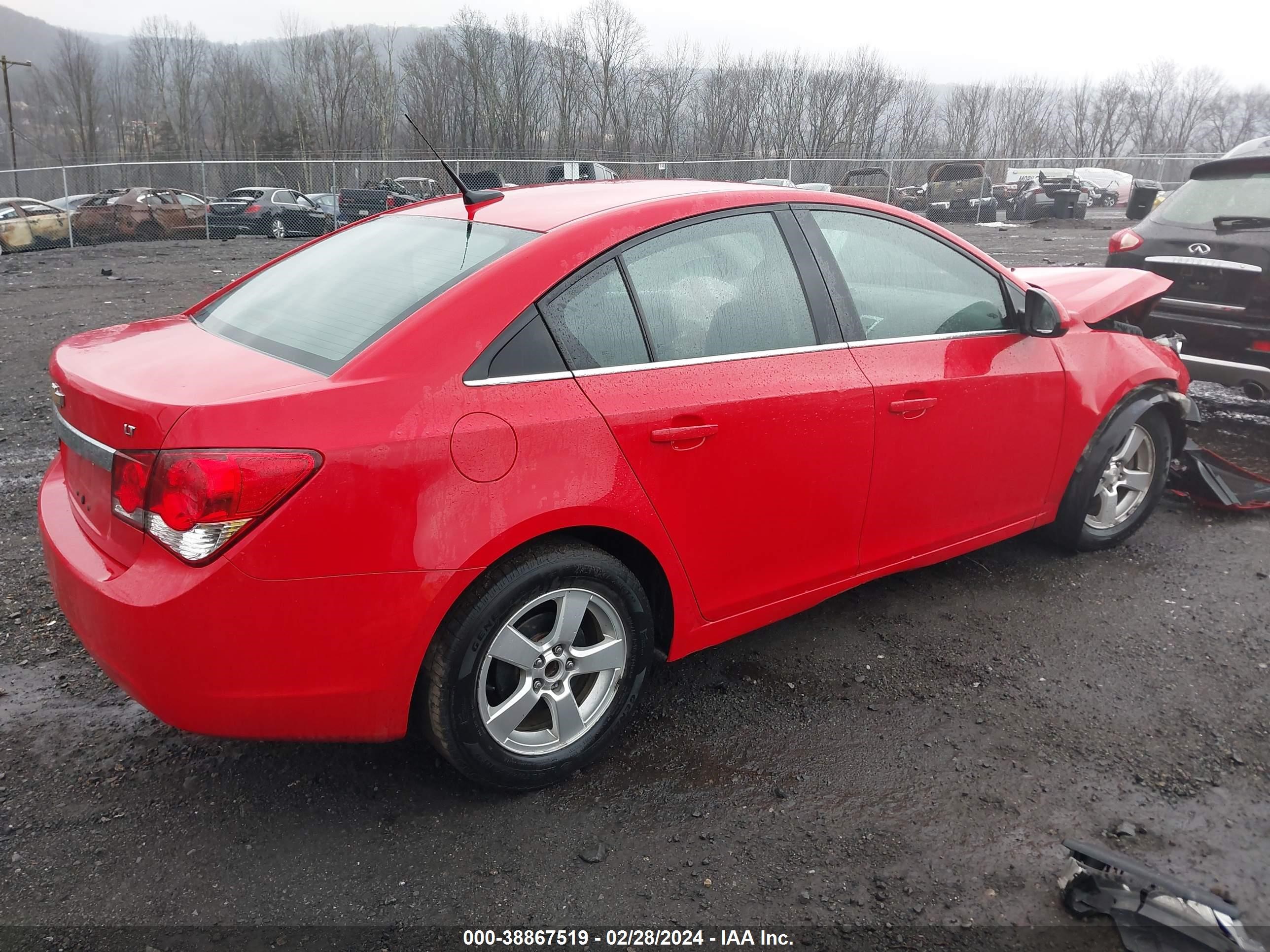 Photo 3 VIN: 1G1PC5SB2E7447518 - CHEVROLET CRUZE 