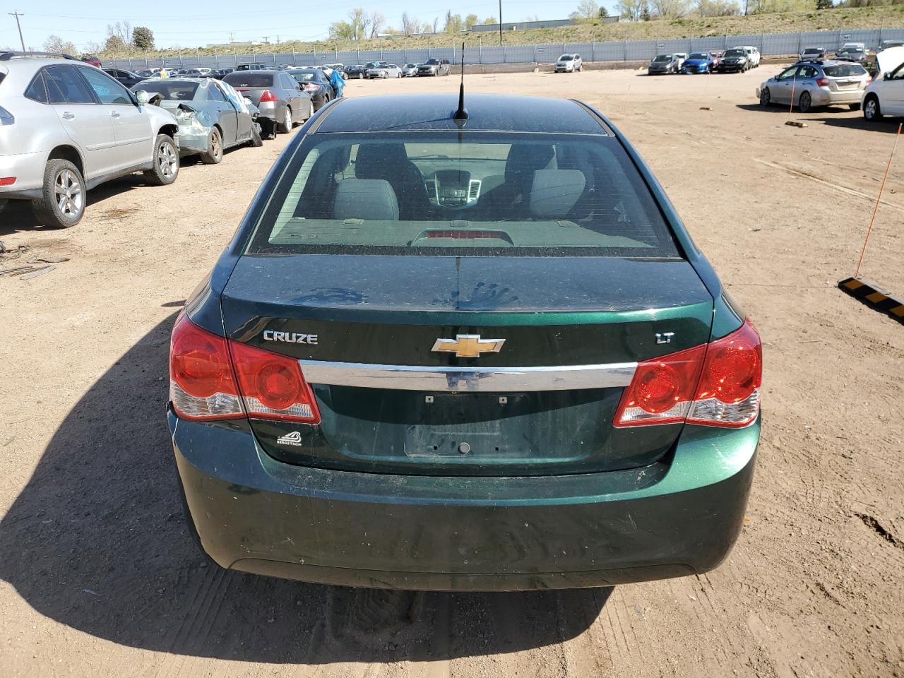 Photo 5 VIN: 1G1PC5SB2E7480521 - CHEVROLET CRUZE 