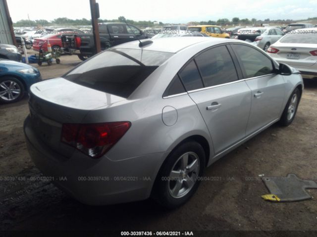 Photo 3 VIN: 1G1PC5SB2F7186778 - CHEVROLET CRUZE 