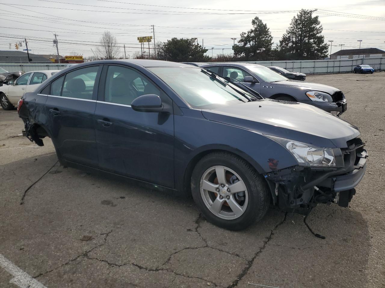 Photo 3 VIN: 1G1PC5SB2F7202252 - CHEVROLET CRUZE 