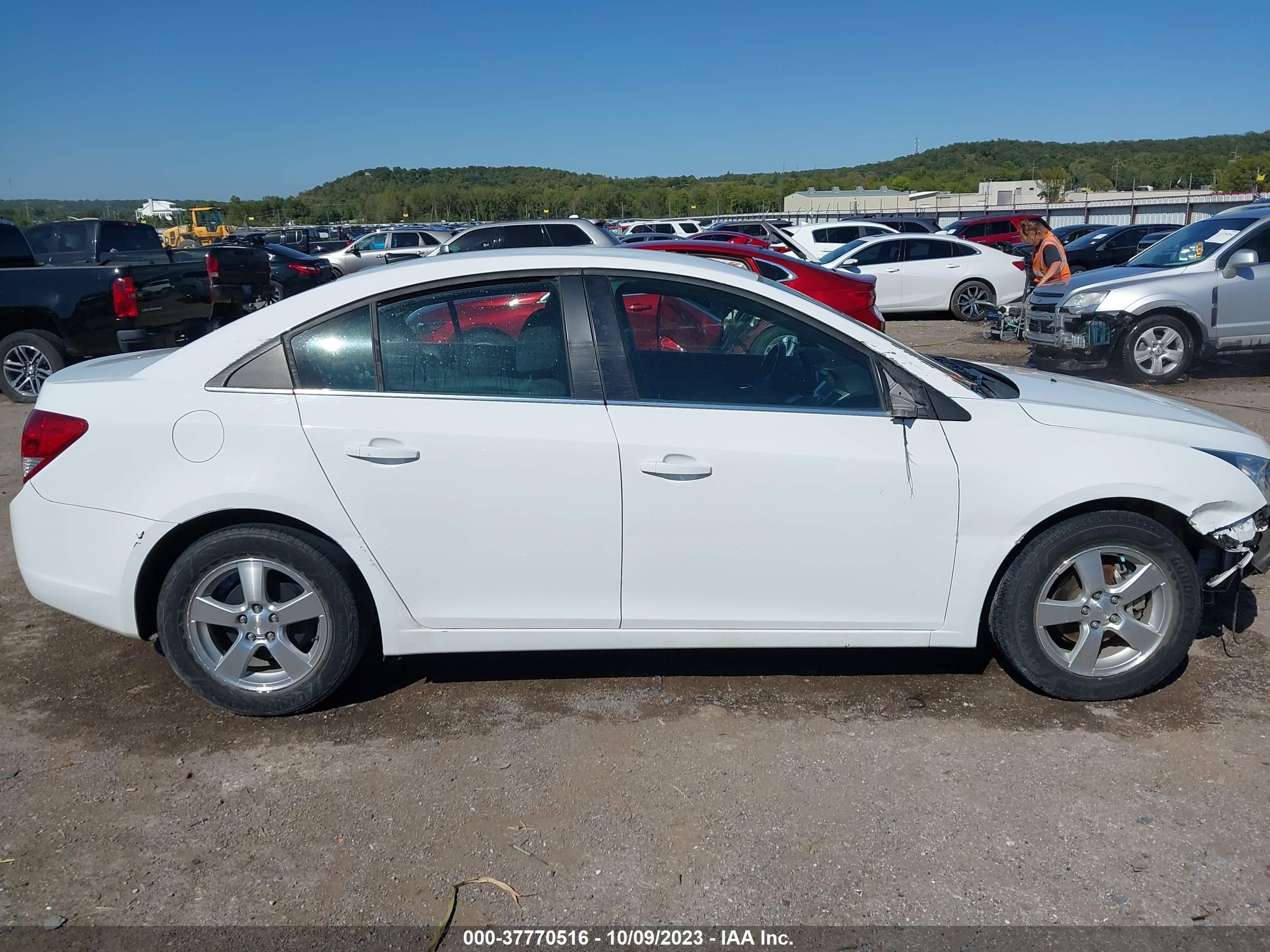 Photo 13 VIN: 1G1PC5SB3D7105073 - CHEVROLET CRUZE 