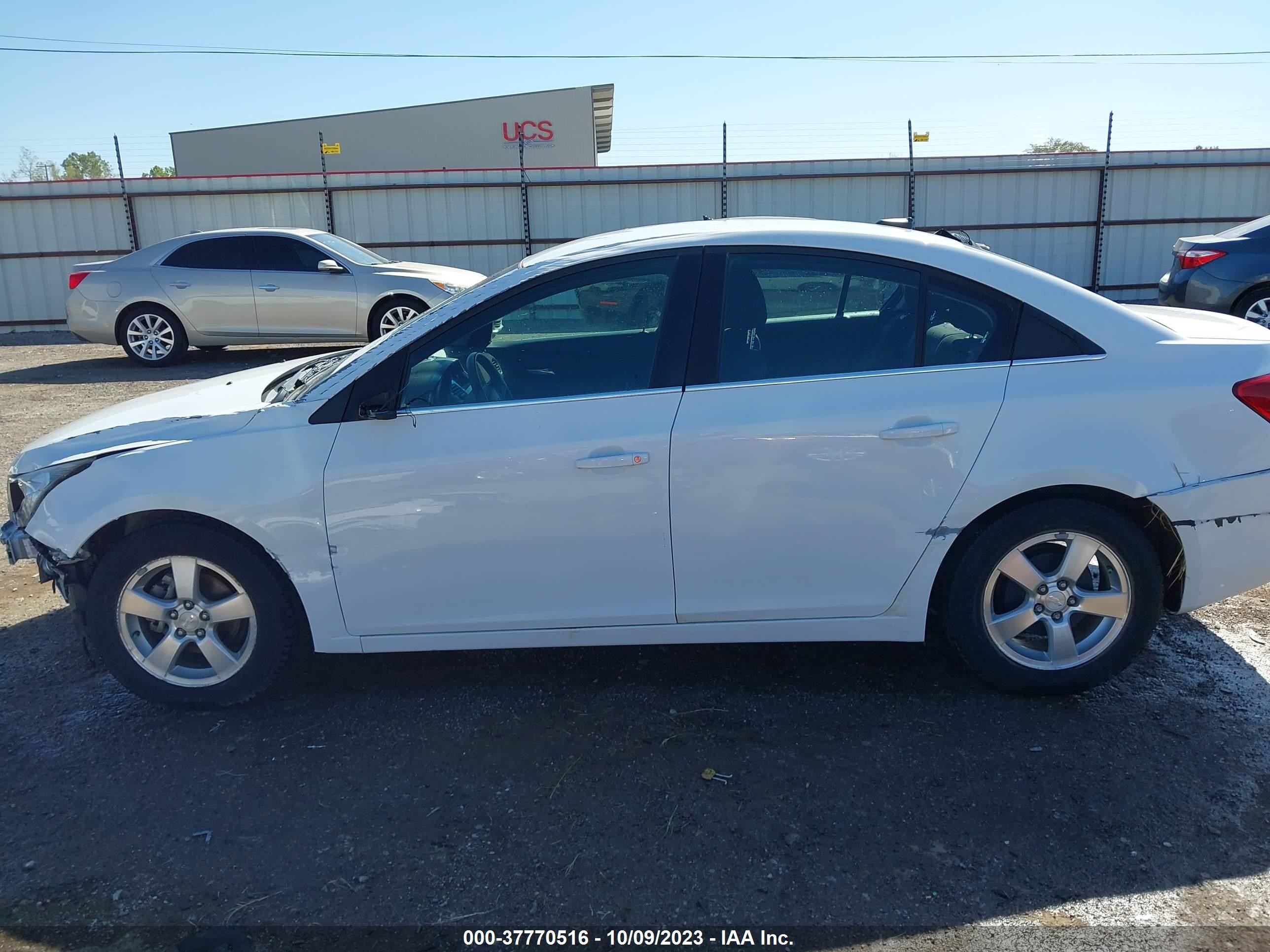 Photo 14 VIN: 1G1PC5SB3D7105073 - CHEVROLET CRUZE 