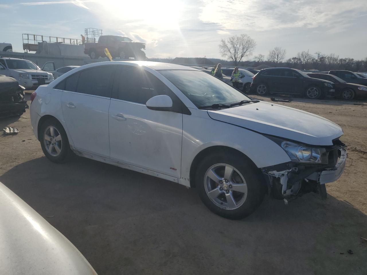 Photo 3 VIN: 1G1PC5SB3D7176600 - CHEVROLET CRUZE 