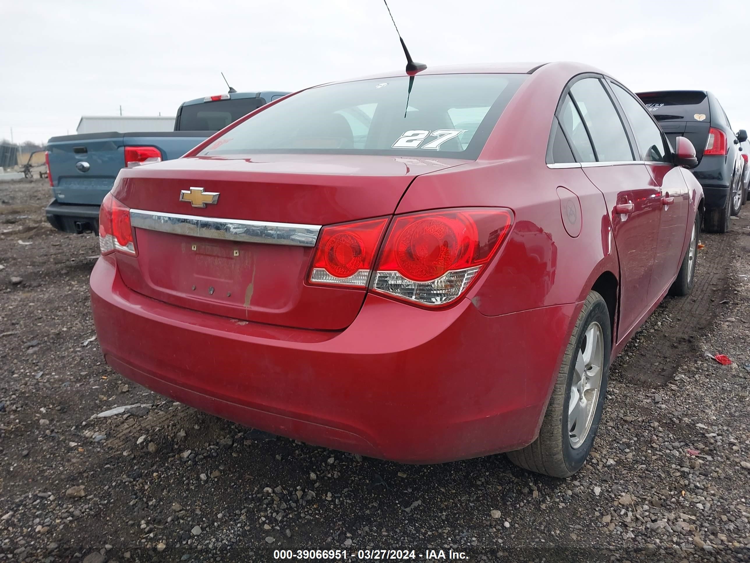 Photo 3 VIN: 1G1PC5SB3E7156316 - CHEVROLET CRUZE 