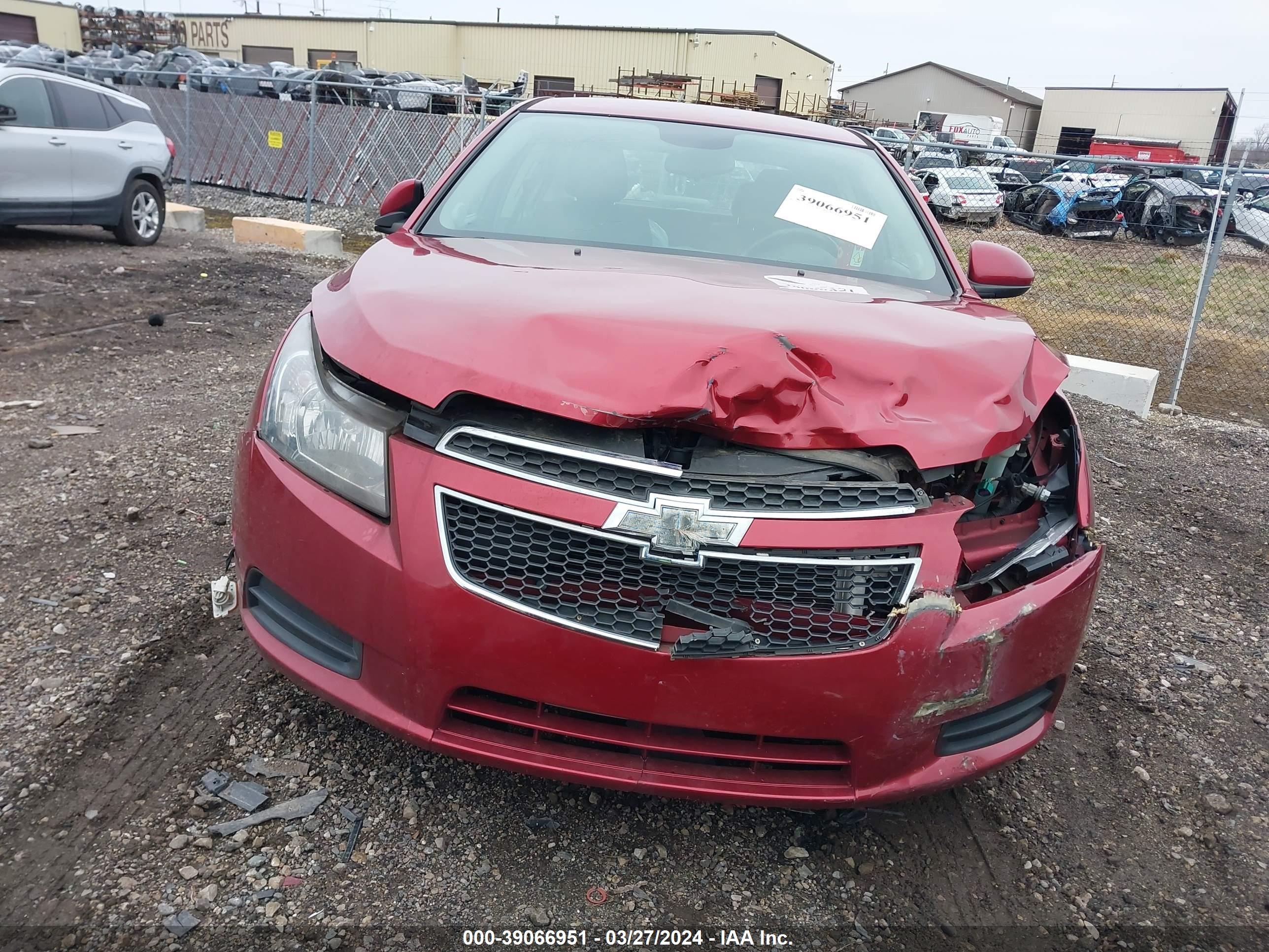 Photo 5 VIN: 1G1PC5SB3E7156316 - CHEVROLET CRUZE 