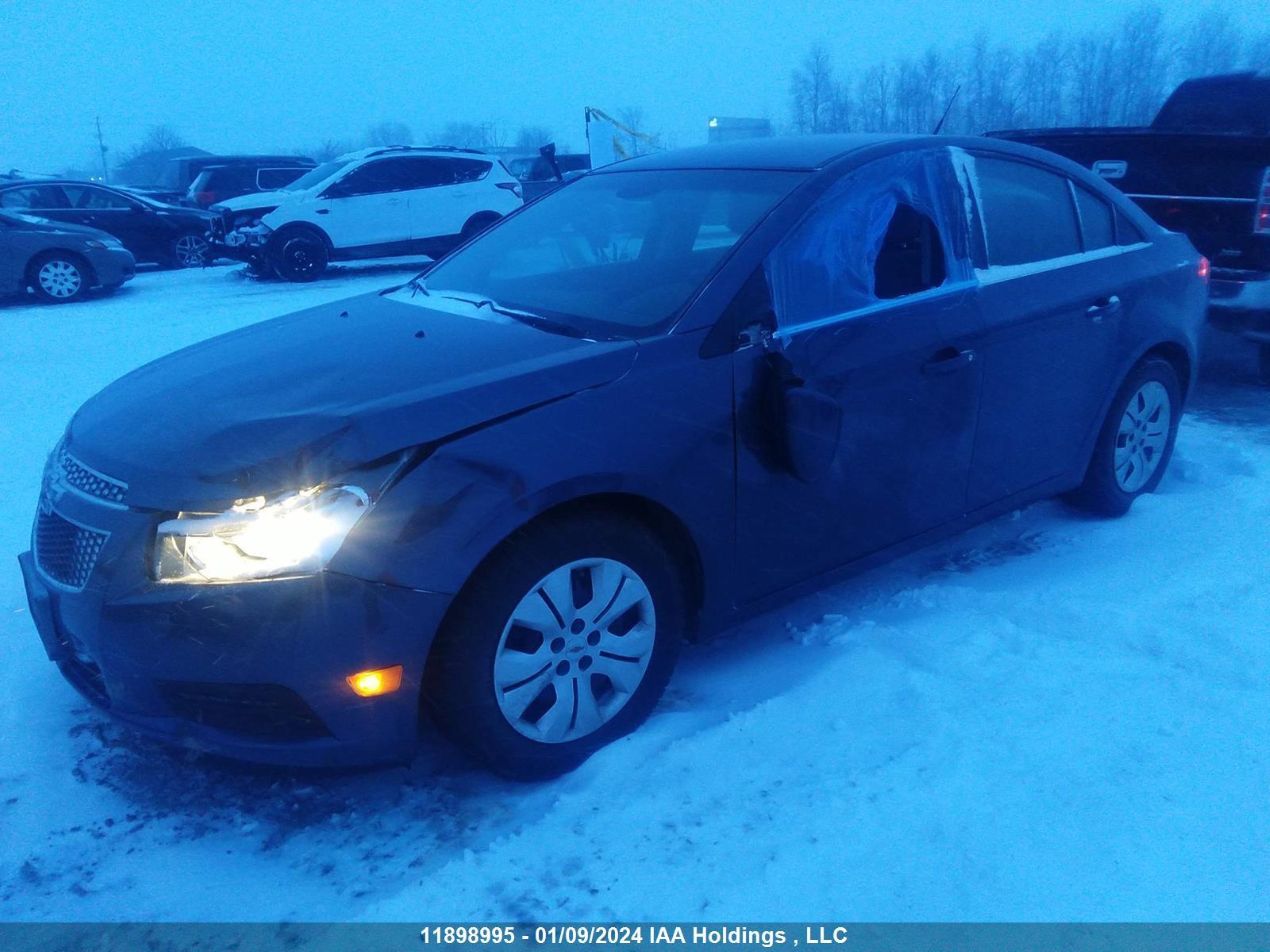 Photo 1 VIN: 1G1PC5SB3E7282093 - CHEVROLET CRUZE 