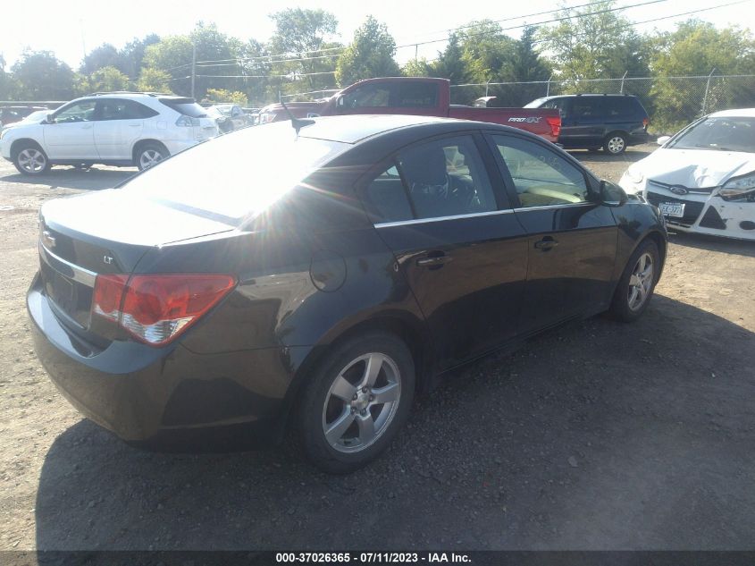 Photo 3 VIN: 1G1PC5SB3E7428296 - CHEVROLET CRUZE 