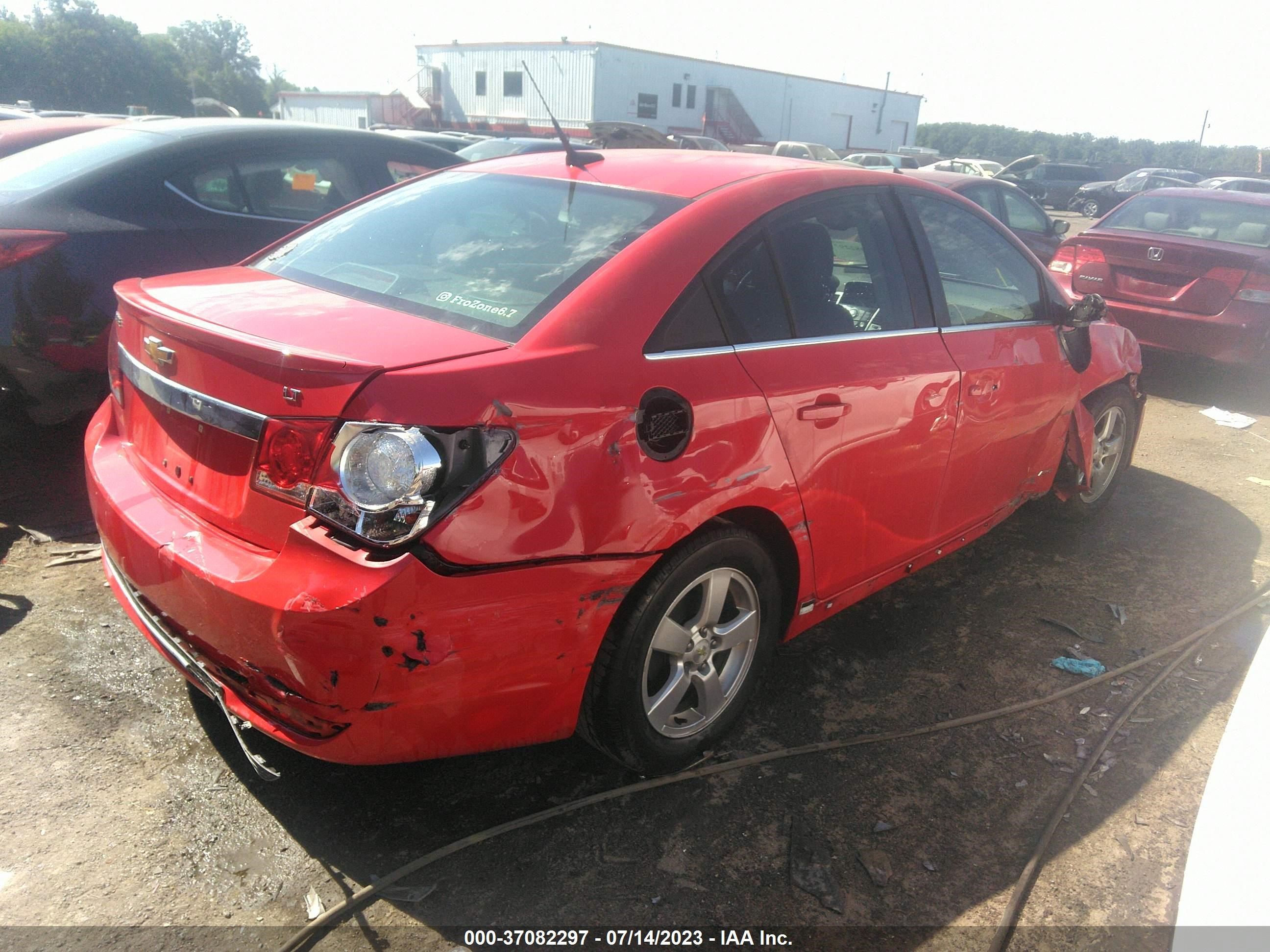 Photo 3 VIN: 1G1PC5SB3E7442621 - CHEVROLET CRUZE 