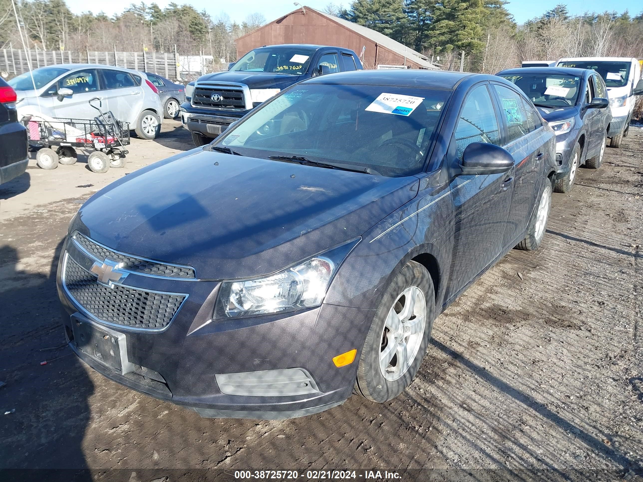 Photo 1 VIN: 1G1PC5SB3E7447107 - CHEVROLET CRUZE 