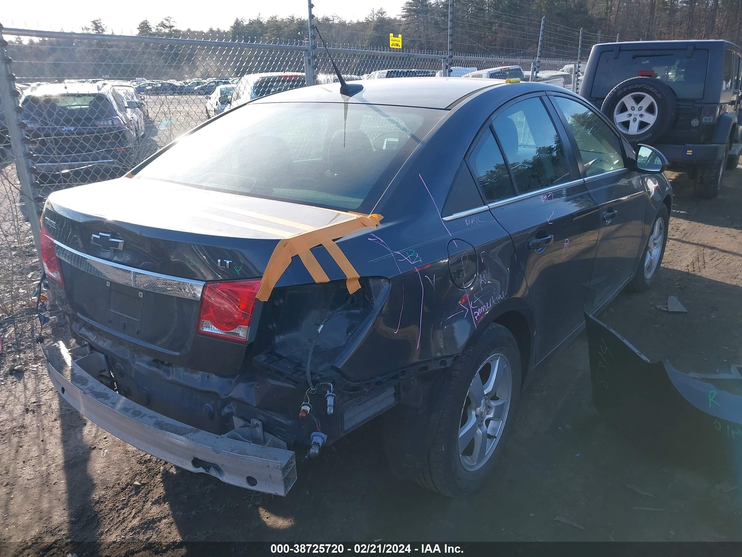 Photo 3 VIN: 1G1PC5SB3E7447107 - CHEVROLET CRUZE 